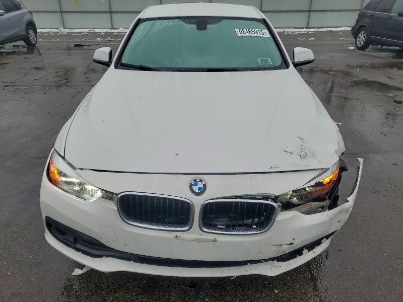 Photo 5 from auction – 2017 BMW 320 XI with VIN WBA8E5G34HNU43605