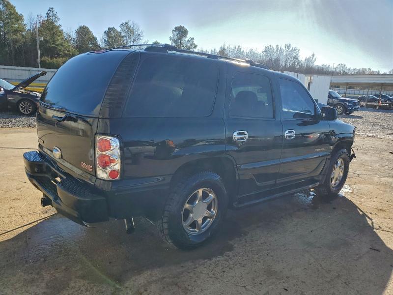 Photo 3 from auction – 2003 GMC YUKON DENA with VIN 1GKEK63U43J302914