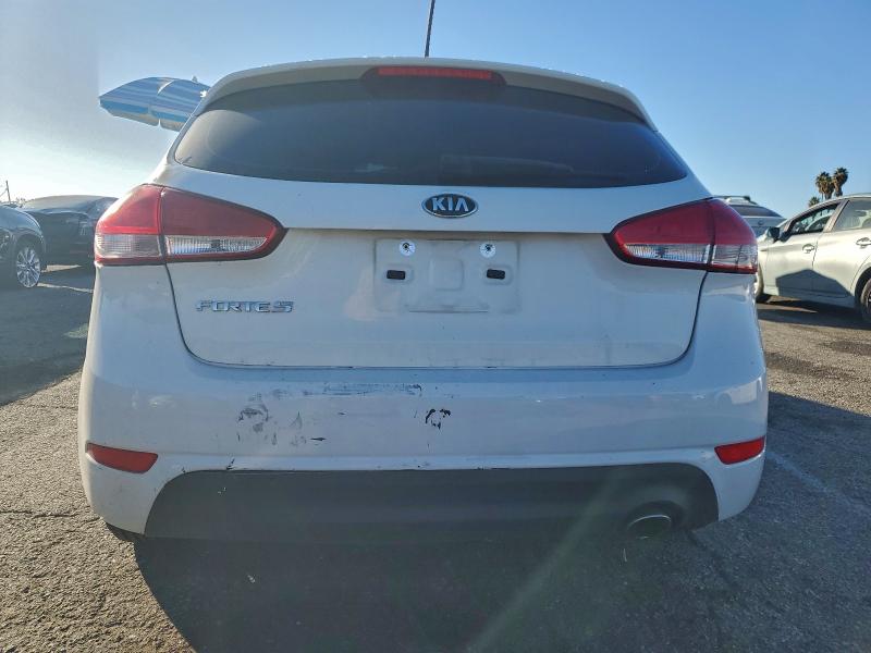 Photo 6 from auction – 2018 KIA FORTE LX with VIN KNAFK5A85J5772985
