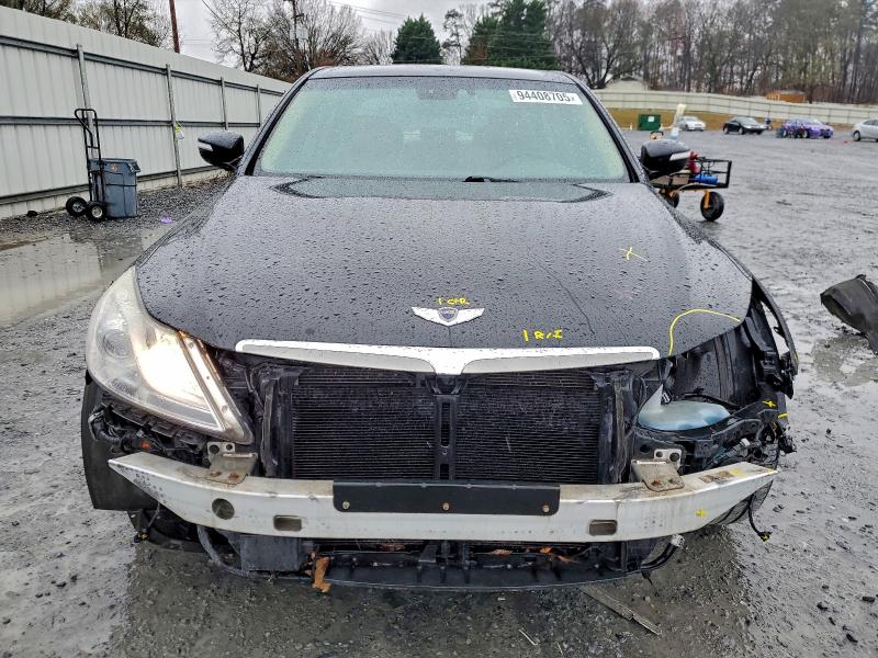 Photo 5 from auction – 2014 HYUNDAI GENESIS 3. with VIN KMHGC4DD8EU260426