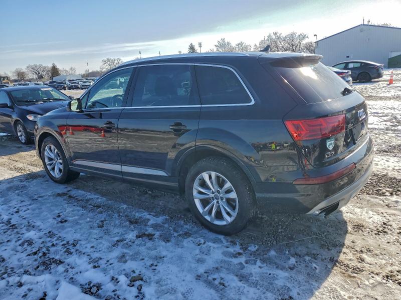 Photo 2 from auction – 2017 AUDI Q7 PREMIUM with VIN WA1LAAF72HD041653