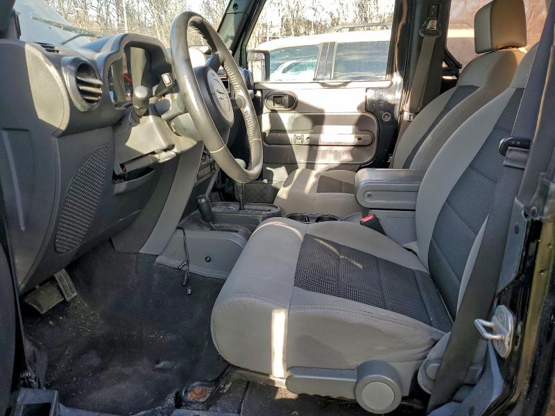 Photo 7 from auction – 2008 JEEP WRANGLER X with VIN 1J4FA24188L501003