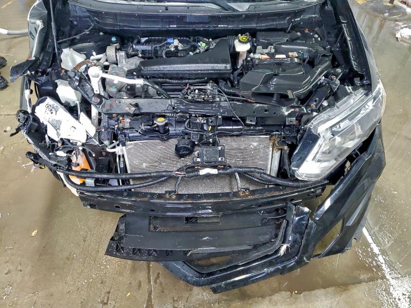 Photo 11 from auction – 2017 NISSAN ROGUE S with VIN KNMAT2MV2HP608859