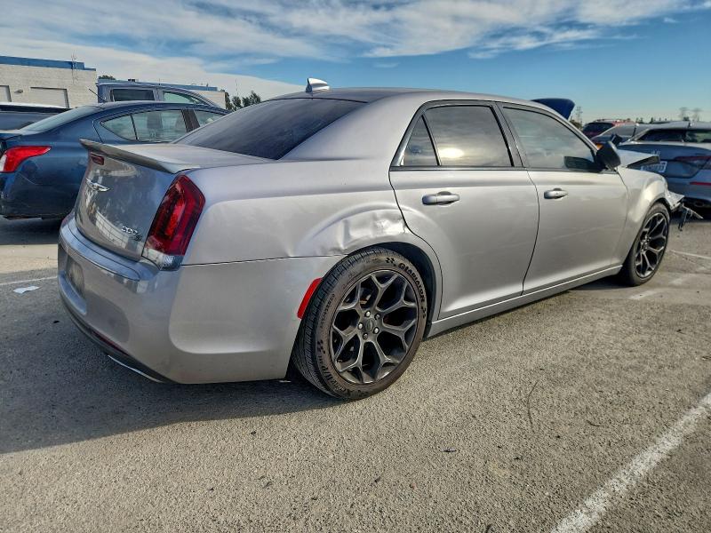 Photo 3 from auction – 2016 CHRYSLER 300 S with VIN 2C3CCABG6GH229894