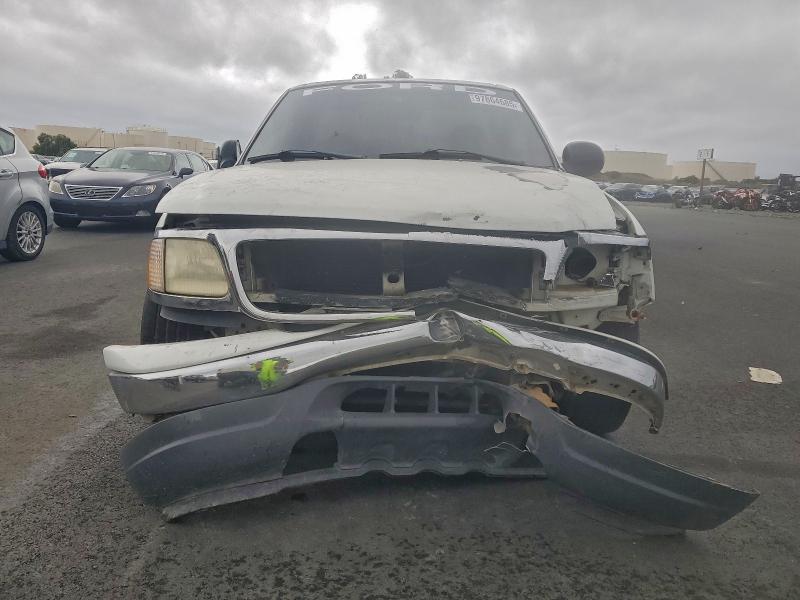 Photo 5 from auction – 2002 FORD F150 with VIN 3FTRF17272MA19017