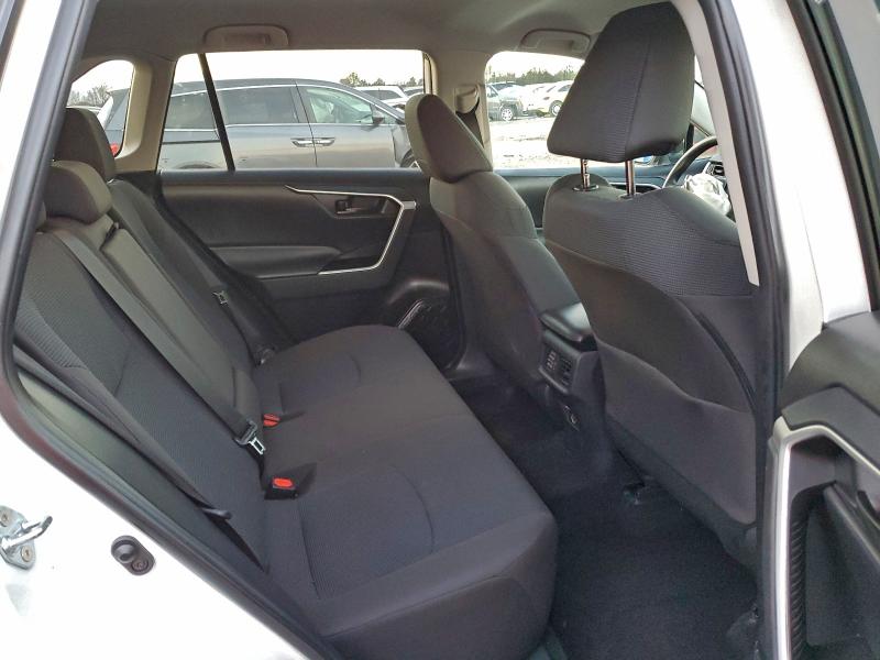 Photo 11 from auction – 2023 TOYOTA RAV4 with VIN 2T3H1RFV5PC234049