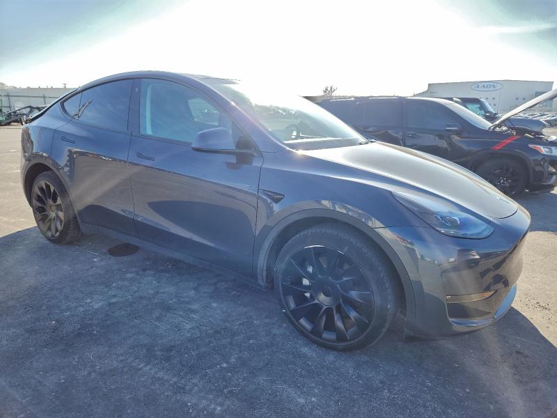 Снимка 4 от търг – 2023 TESLA MODEL Y с VIN 7SAYGDEE7PF608798