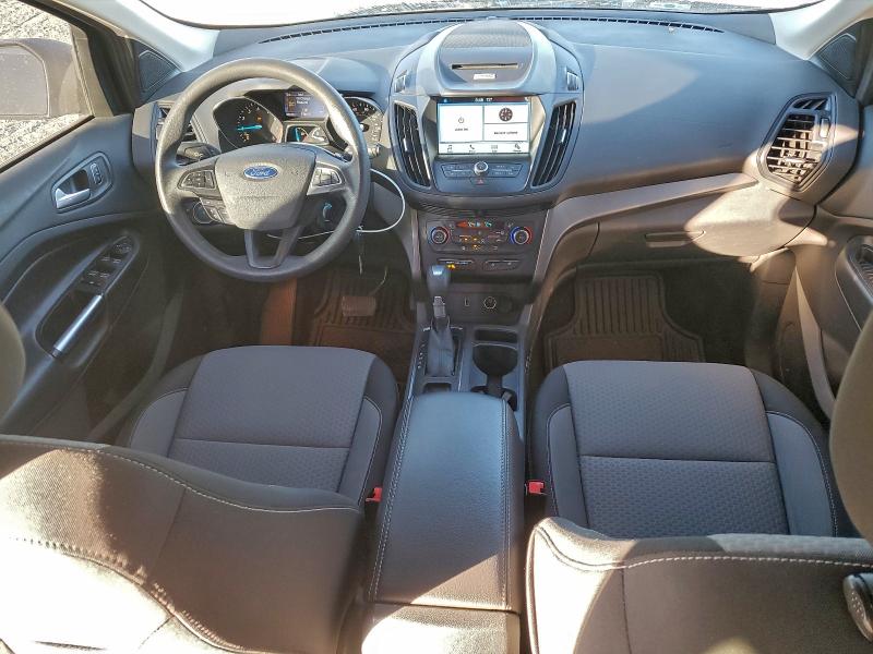 Photo 8 from auction – 2017 FORD ESCAPE SE with VIN 1FMCU0GD7HUB01191