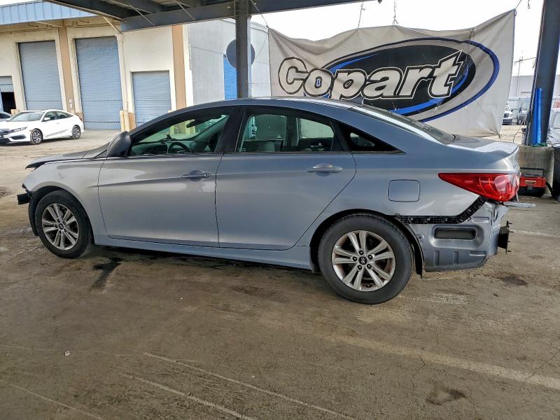 Photo 2 from auction – 2013 HYUNDAI SONATA GLS with VIN 5NPEB4AC9DH715917