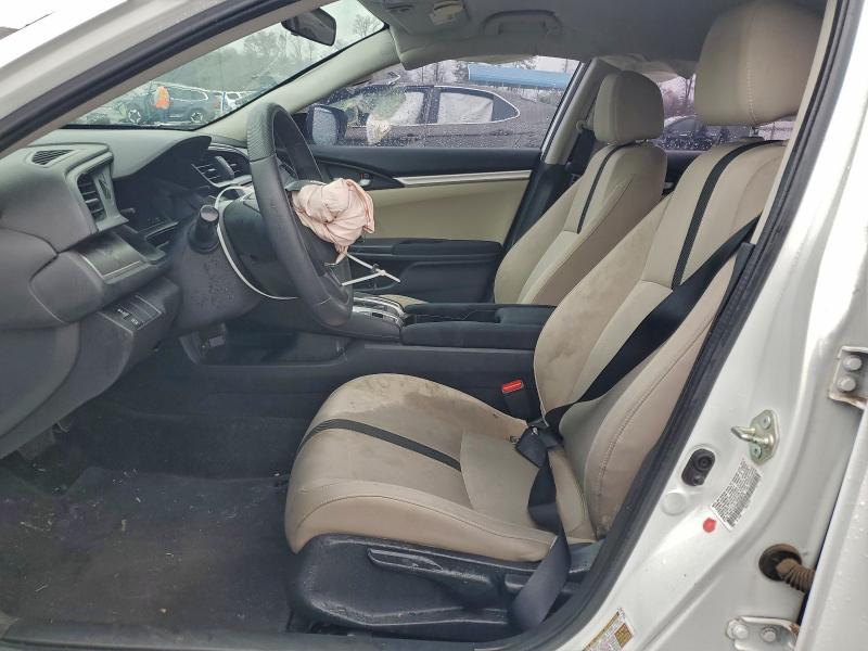 Photo 7 from auction – 2016 HONDA CIVIC LX with VIN 19XFC2F50GE028575