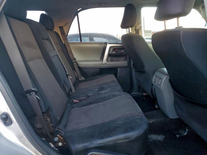 Photo 10 from auction – 2010 TOYOTA 4RUNNER SR with VIN JTEZU5JR6A5011607