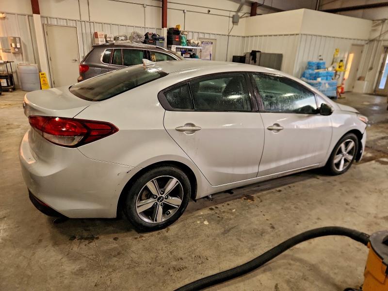 Photo 3 from auction – 2018 KIA FORTE LX with VIN 3KPFL4A78JE169938
