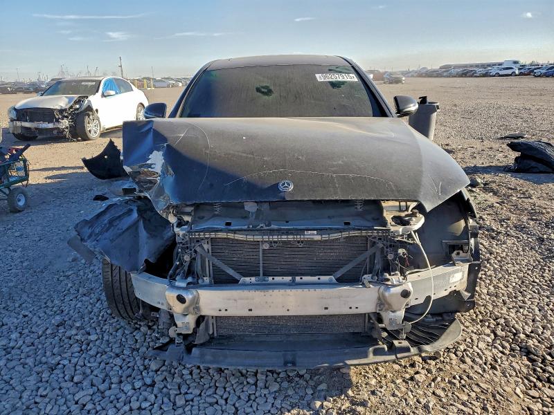 Photo 5 from auction – 2018 MERCEDES-BENZ E 300 with VIN WDDZF4JB1JA305246