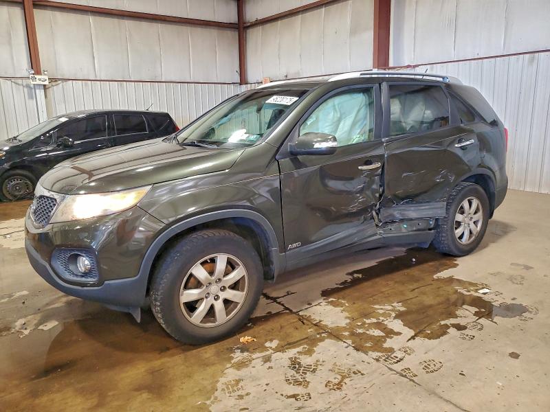 KIA SORENTO BA 2011 with VIN 5XYKTCA11BG105796 - Photo from auction