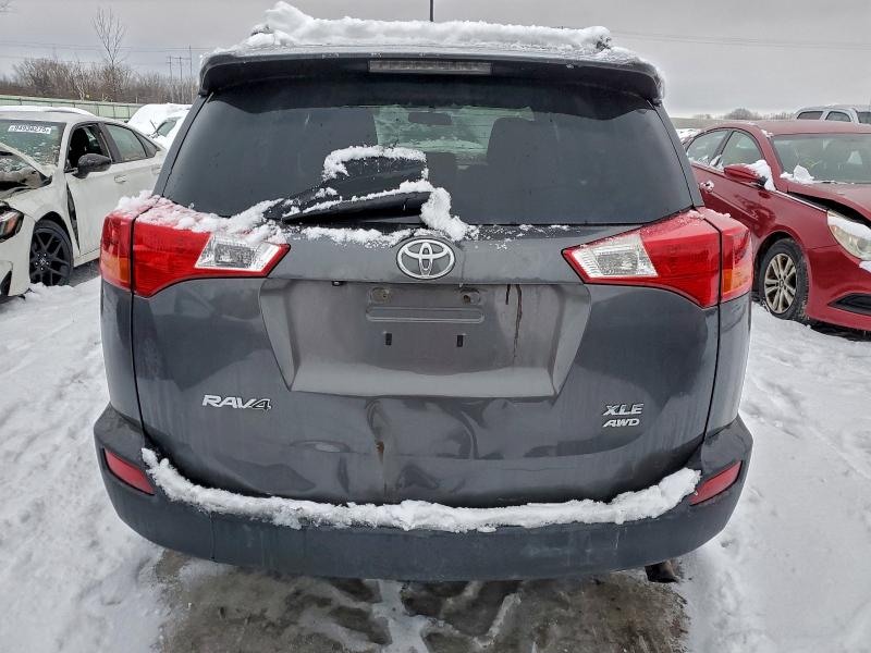 Photo 6 from auction – 2014 TOYOTA RAV4 XLE with VIN 2T3RFREV8EW178983