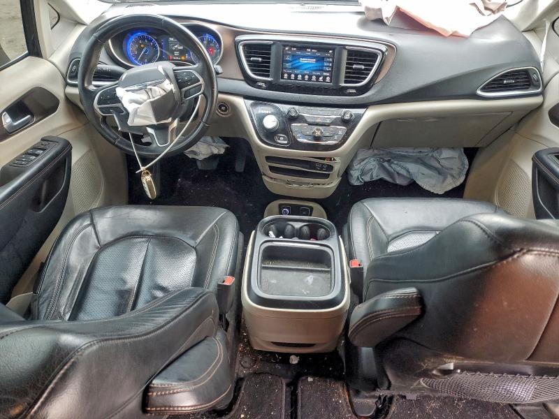 Photo 8 from auction – 2018 CHRYSLER PACIFICA T with VIN 2C4RC1BG6JR332918
