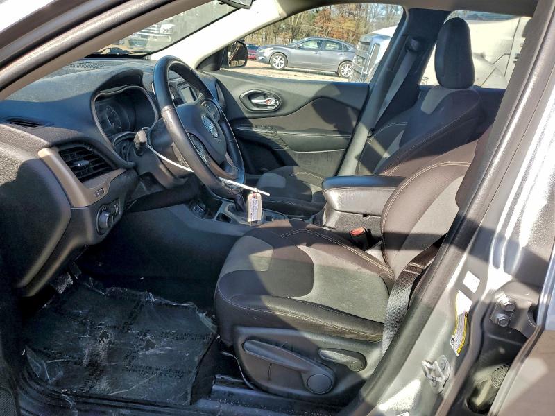 Photo 7 from auction – 2015 JEEP CHEROKEE S with VIN 1C4PJLAB8FW695962