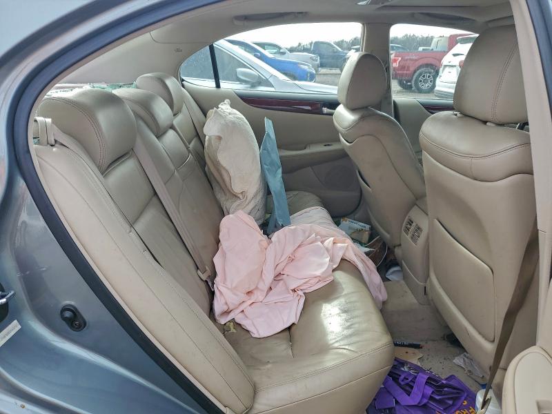 Photo 10 from auction – 2002 LEXUS ES 300 with VIN JTHBF30G920037717