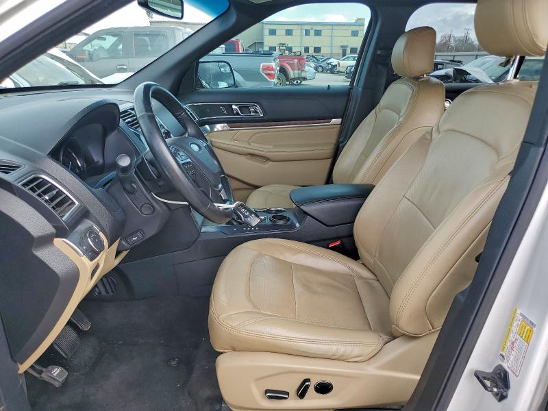 Photo 7 from auction – 2017 FORD EXPLORER L with VIN 1FM5K7FHXHGA26884