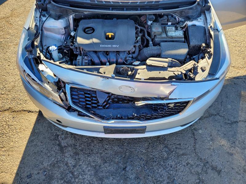 Photo 11 from auction – 2018 KIA FORTE LX with VIN 3KPFK4A73JE213346