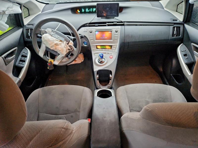Photo 8 from auction – 2014 TOYOTA PRIUS with VIN JTDKN3DUXE1742416