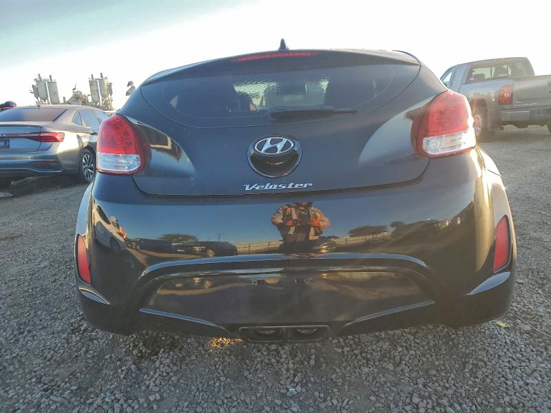 Photo 6 from auction – 2013 HYUNDAI VELOSTER with VIN KMHTC6AD8DU172277