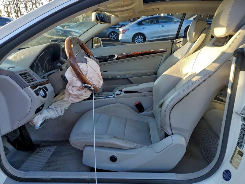 Photo 7 from auction – 2012 MERCEDES-BENZ E 350 with VIN WDDKJ5KB5CF146919