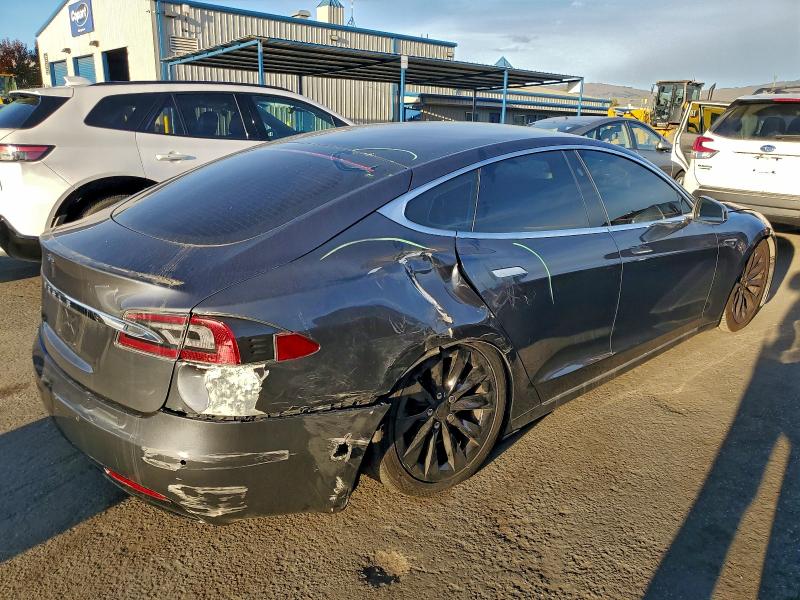 Photo 3 from auction – 2017 TESLA MODEL S with VIN 5YJSA1E10HF225979