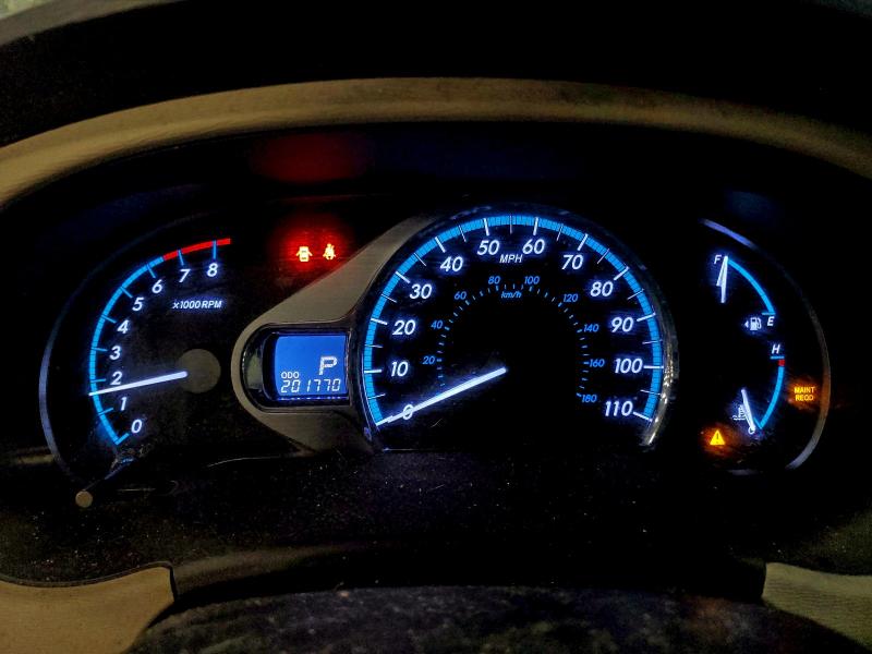 Photo 9 from auction – 2011 TOYOTA SIENNA XLE with VIN 5TDYK3DC3BS003669