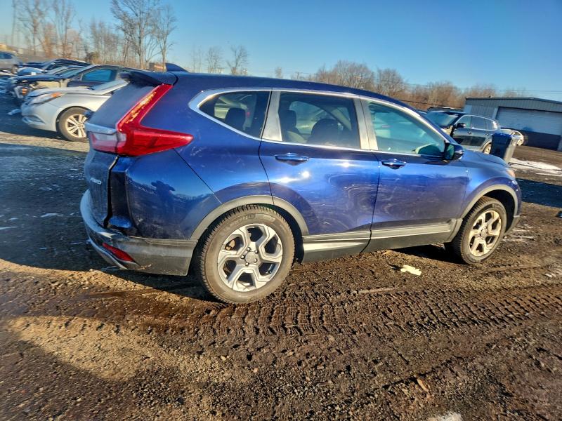 Photo 3 from auction – 2019 HONDA CR-V with VIN 2HKRW2H53KH616556