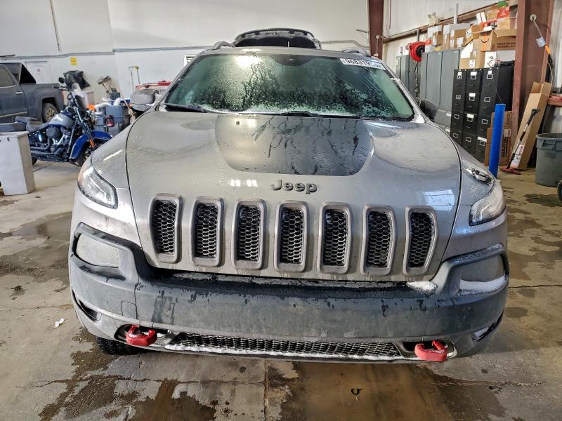 Photo 5 from auction – 2016 JEEP CHEROKEE T with VIN 1C4PJMBS5GW206181