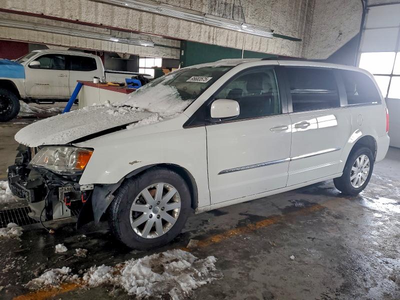 CHRYSLER TOWN & COU 2016 with VIN 2C4RC1BG6GR292056 - Photo from auction