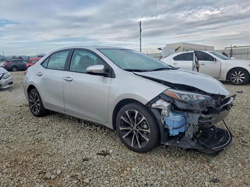 Photo 4 from auction – 2018 TOYOTA COROLLA with VIN 2T1BURHE6JC063631