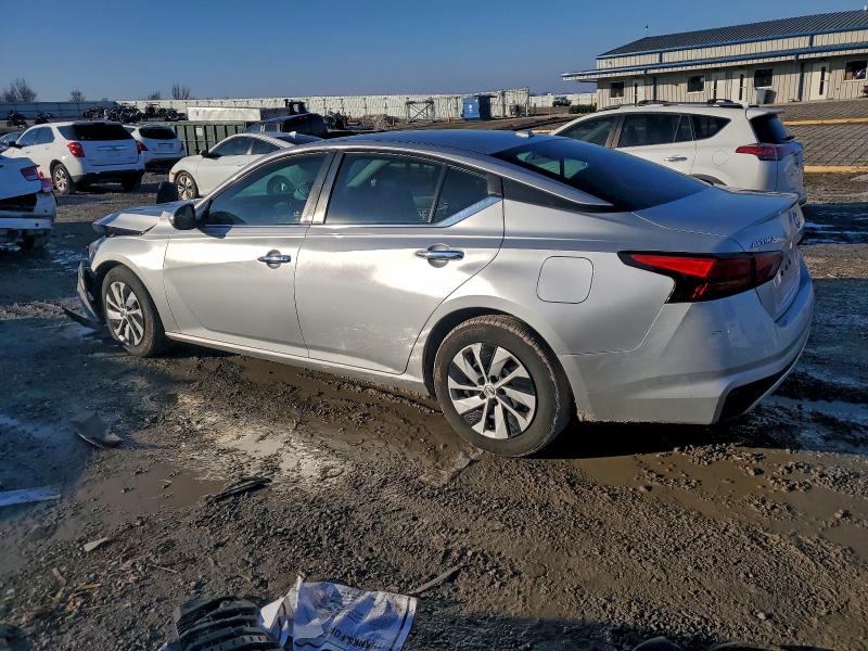 Photo 2 from auction – 2019 NISSAN ALTIMA S with VIN 1N4BL4BV8KC221191
