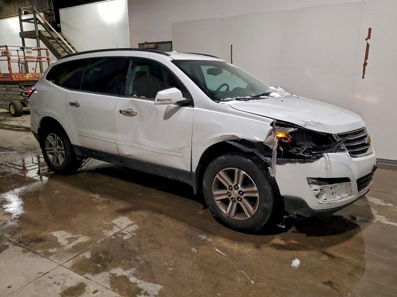 Photo 4 from auction – 2017 CHEVROLET TRAVERSE L with VIN 1GNKRGKD0HJ312257