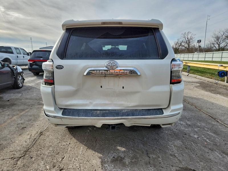Photo 6 from auction – 2018 TOYOTA 4RUNNER SR with VIN JTEBU5JR2J5516335