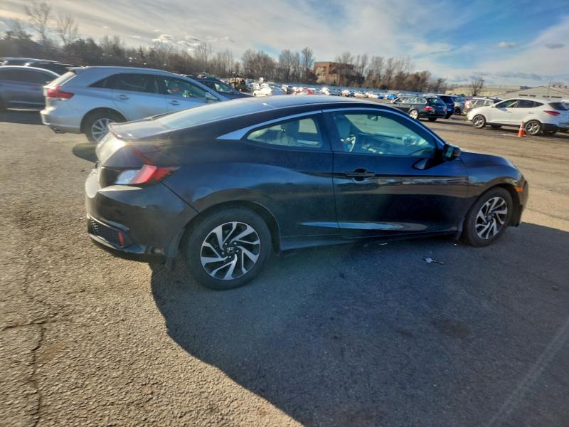 Photo 3 from auction – 2018 HONDA CIVIC LX with VIN 2HGFC4B58JH303995