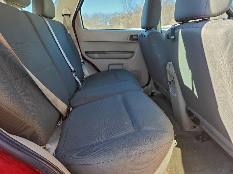 Photo 11 from auction – 2010 FORD ESCAPE XLS with VIN 1FMCU0C76AKA13329