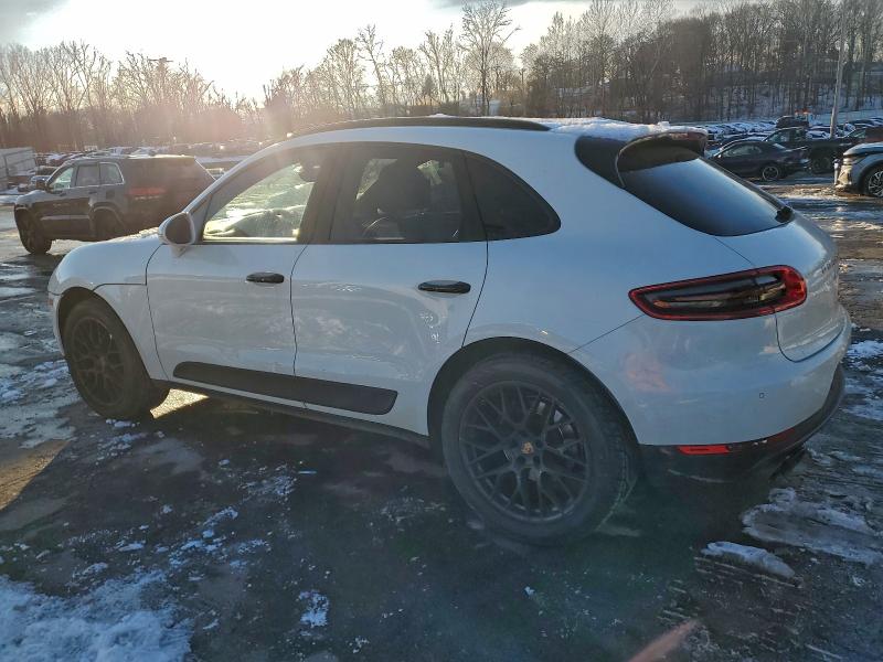 Photo 2 from auction – 2018 PORSCHE MACAN with VIN WP1AA2A55JLB13190