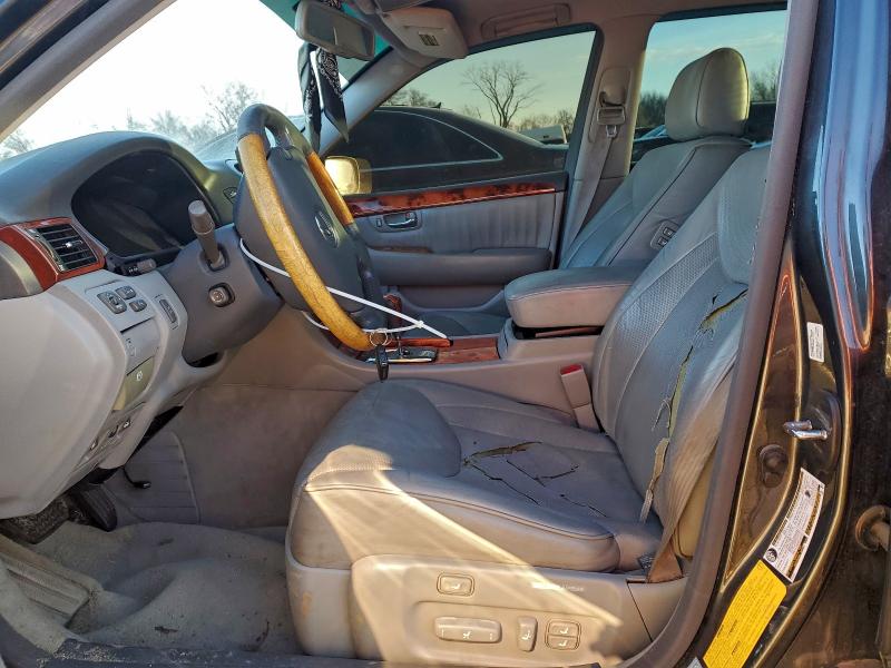 Photo 7 from auction – 2004 LEXUS LS 430 with VIN JTHBN36F140172226