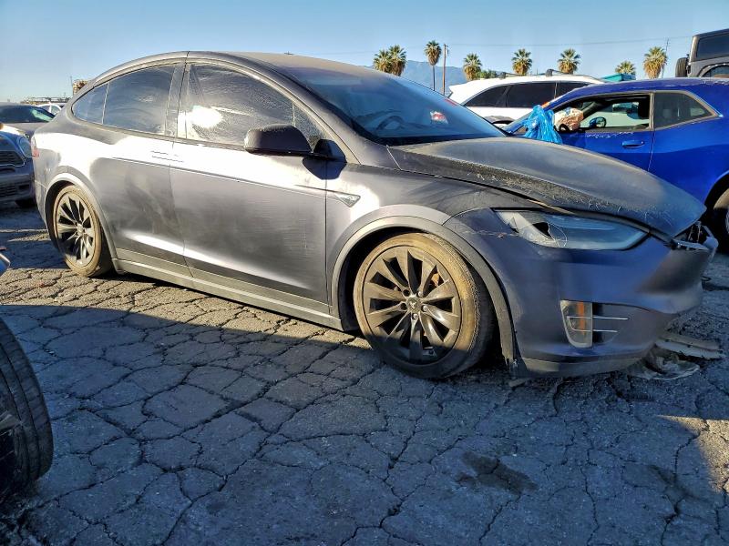 Photo 4 from auction – 2016 TESLA MODEL X with VIN 5YJXCBE22GF004753