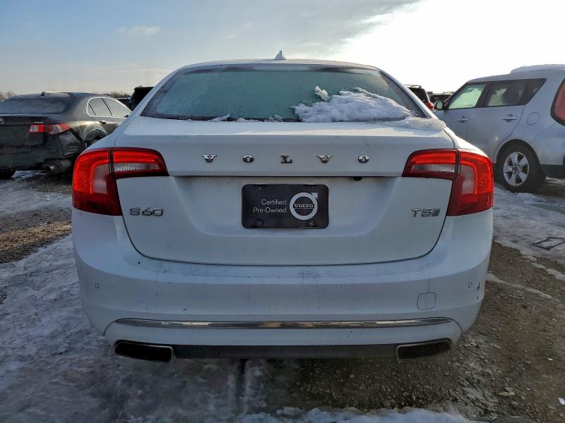 Photo 6 from auction – 2016 VOLVO S60 PLATIN with VIN LYV402FM1GB103495