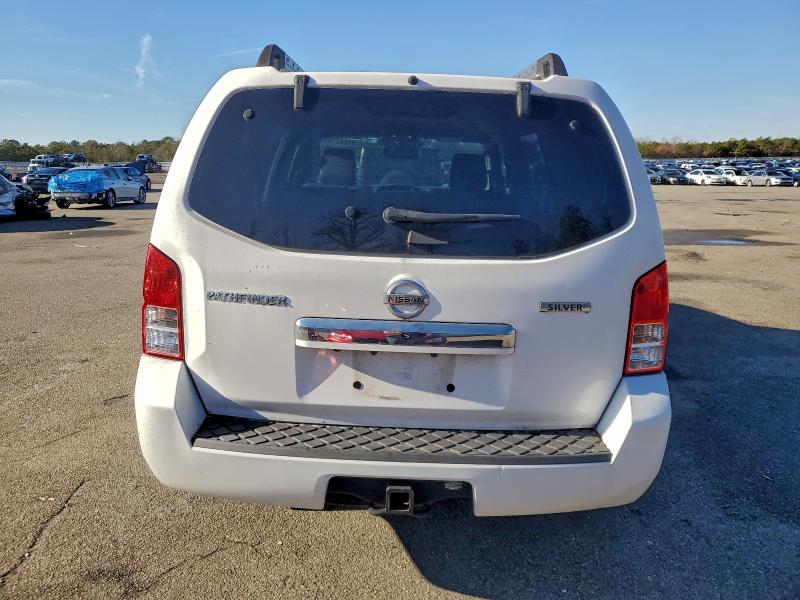 Photo 6 from auction – 2011 NISSAN PATHFINDER with VIN 5N1AR1NB2BC631100