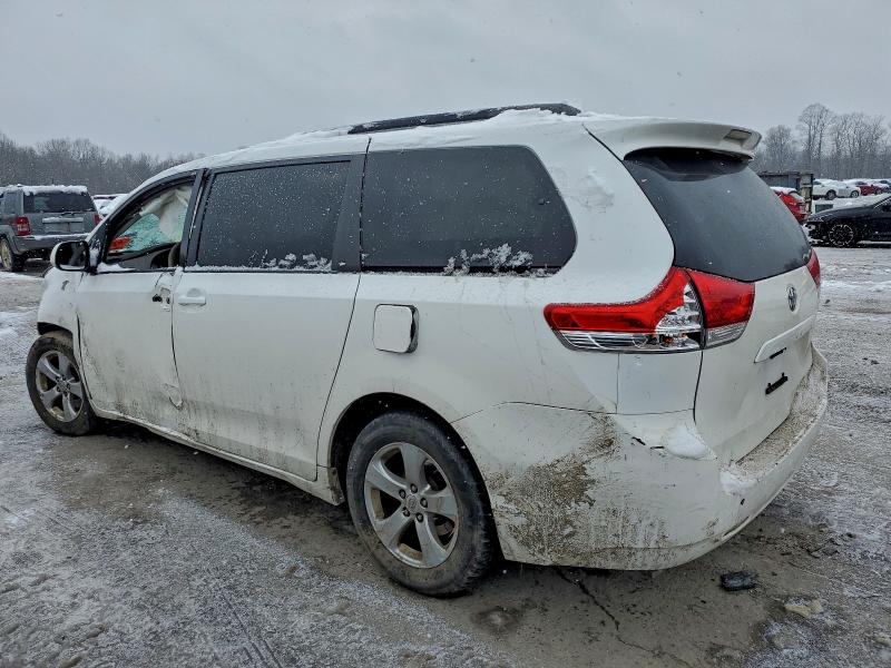 Photo 2 from auction – 2012 TOYOTA SIENNA LE with VIN 5TDKK3DC8CS179169