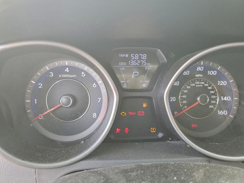 Photo 9 from auction – 2011 HYUNDAI ELANTRA GL with VIN 5NPDH4AE4BH041779