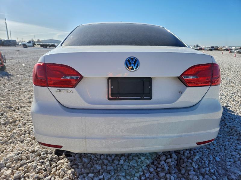 Photo 6 from auction – 2013 VOLKSWAGEN JETTA BASE with VIN 3VW2K7AJ5DM401000