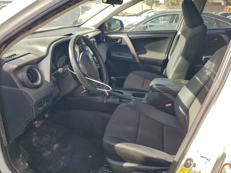 Photo 7 from auction – 2017 TOYOTA RAV4 LE with VIN JTMZFREV6HJ129395