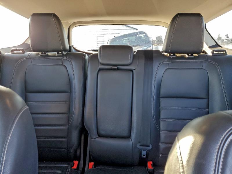 Photo 10 from auction – 2018 FORD ESCAPE SEL with VIN 1FMCU0HD5JUB84978
