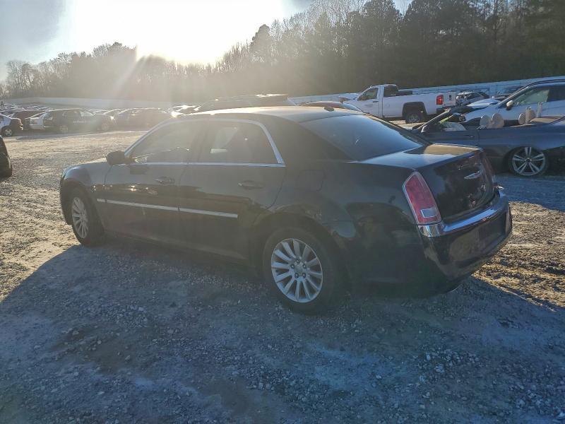 Photo 2 from auction – 2013 CHRYSLER 300 with VIN 2C3CCAAG2DH723215