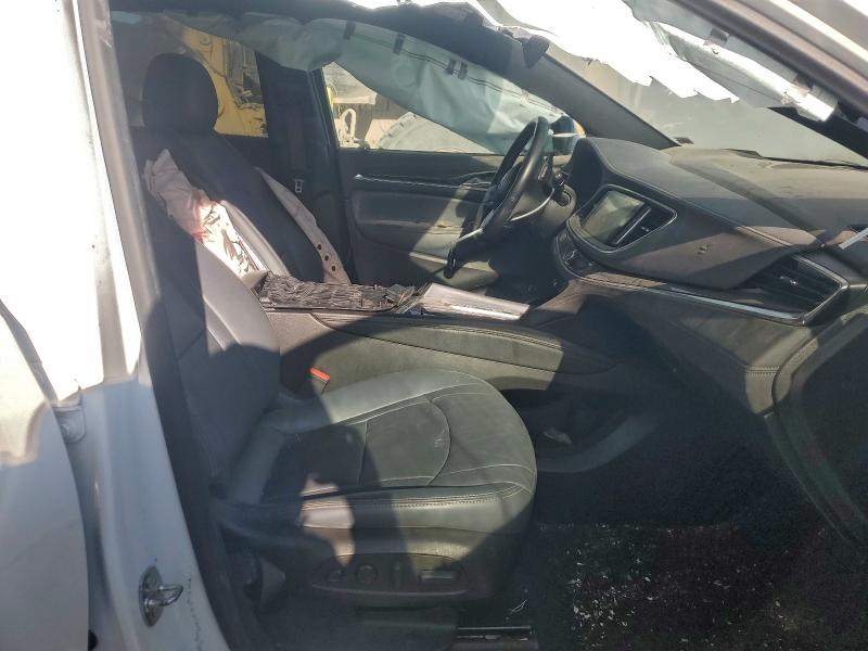 Photo 7 from auction – 2022 BUICK ENCLAVE with VIN 5GAERCKW6NJ166492